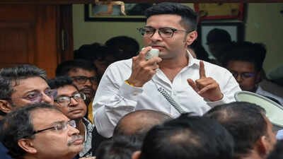 Abhishek Banerjee's secretary granted a week long interim bail Land-grab case: Supeme Court grants interim bail to Abhishek's PA