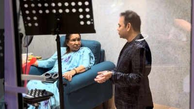 Asha Bhosle's unseen 'candid moment' with AR Rahman from her final recording session surfaces online: 'What a beautiful, full circle moment'