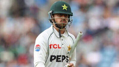 Azan Awais First in 43 years! Azan Awais matches unwanted Pakistan record in England Test