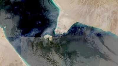 Some tankers, including those carrying Russian crude, continue to transit the Bab el-Mandeb Strait. (Reuters photo) Saudi’s Yanbu port sees busy days despite Houthi threats; crude transits as oil tankers go dark