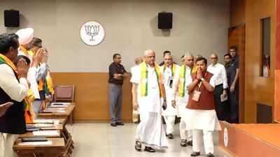 'No compromise': BJP passes resolution against Congress on Vande Mataram; vows natiowide protest