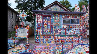 In 2005, carpenter Isaiah Robertson began covering his Niagara Falls home inside and out with brightly painted religious art; after his 2020 death, the house was preserved and is now open for guided tours