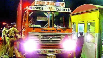 CURBING THE GLARE: The steps target a major cause of crashes — high beams can briefly blind motorists coming from opposite direction Low beam by default: Centre to tighten headlamp norms