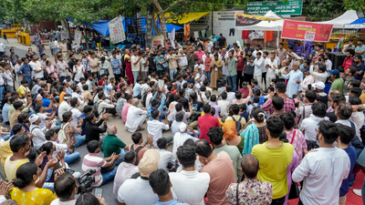 The Supreme Court permitted governments to withdraw cases against student protesters. Withdraw cases, allow youngsters to continue studies: SC to states