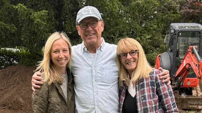 Connecticut woman designs tiny cottage, brings three generations togetherPhoto credit: The Picket Fence Projects via Bussines Insider A Connecticut woman designed a 725-square-foot backyard cottage for her retired parents; now three generations live just steps apart