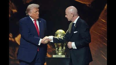 ‘A terrible mistake’: Trump warns FIFA against replacing Infantino amid growing revolt