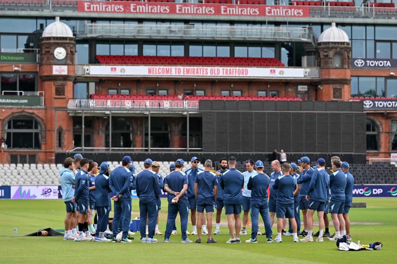 England Announce 16-Player Squad for First Two Pakistan Tests, Dan Lawrence Returns