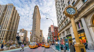Of the 22 residences publicly listed on StreetEasy at 175 Fifth Avenue, only four remain unsold Why Manhattan’s Flatiron Building is suddenly one of its hottest luxury addresses