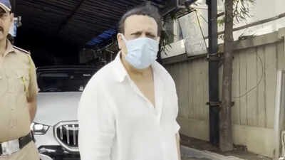 Govinda spotted outside Mumbai hospital amid Sunita Ahuja's second marriage claims Govinda SPOTTED outside Mumbai hospital amid Sunita Ahuja's second marriage claims, says, 'Theek hoon'