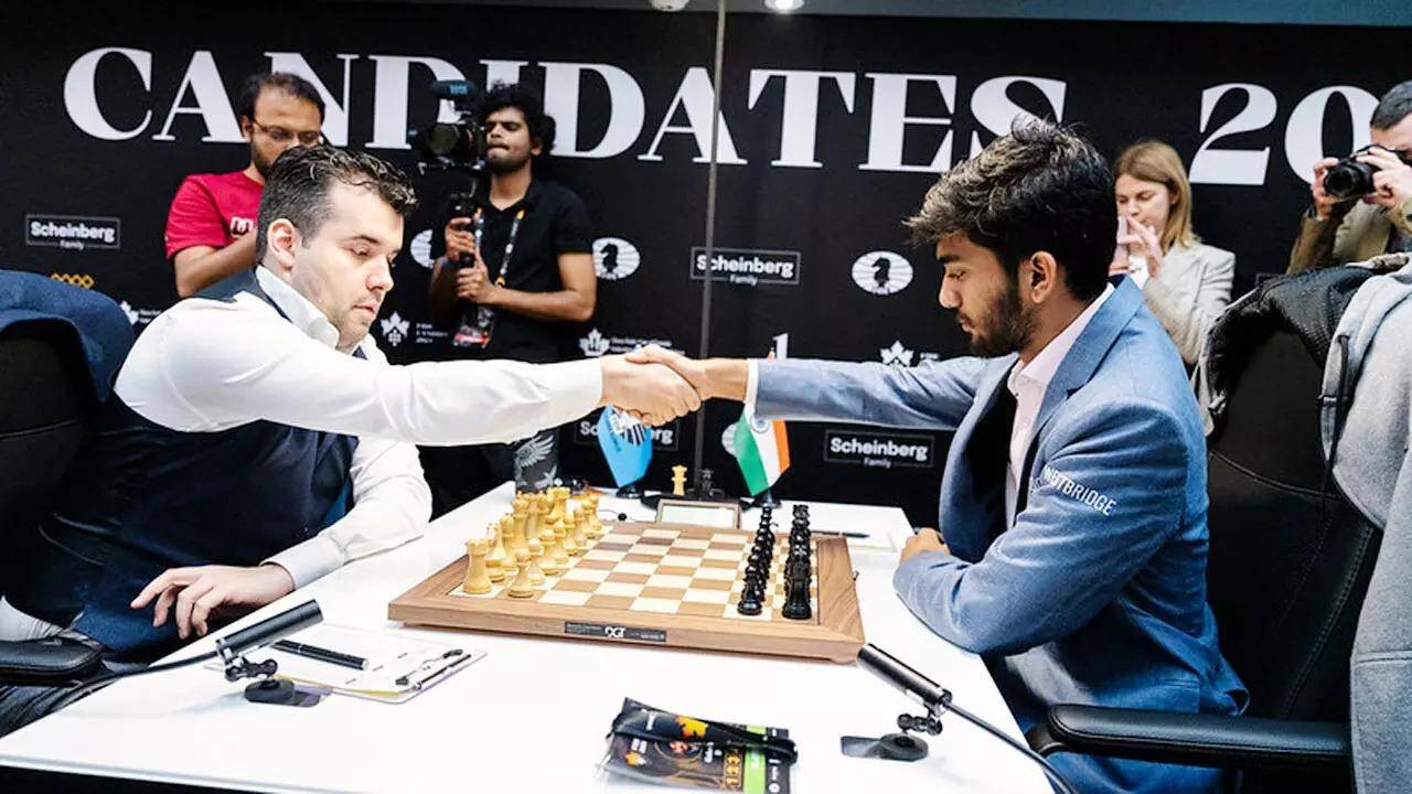 Ian Nepomniachtchi and D Gukesh