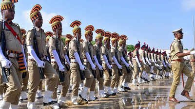 80th Independence Day: 1,057 police, fire and correctional personnel receive gallantry, service medals