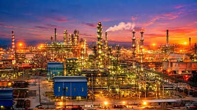 Govt fixes refinery-wise output targets, Reliance gets biggest quota India cooks up LPG safety net: Govt fixes refinery-wise output targets; Reliance gets biggest quota
