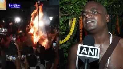 "I am observing mourning for my elder brothers Rahul and Hemant Ji," the protestor said. 'They are as good as dead': Jharkhand protester shaves head for CM Soren, Rahul Gandhi's 'last rites'