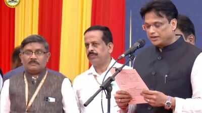 Karnataka cabinet expansion: 20 ministers inducted, DKS responds to MLAs left out Karnataka expands cabinet, 20 netas take oath; DKS hits back on ministerial berth row