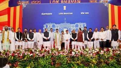 Karnataka Chief Minister DK Shivakumar expanded his cabinet by inducting nineteen MLAs. Last-minute swap, dropped minister mark chaotic day for Karnataka cabinet expansion