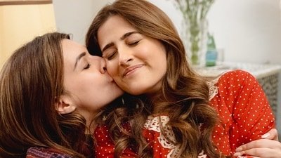 Nupur Sanon and Kriti Sanon celebrated Raksha Bandhan. (Instagram) Nupur Sanon and Kriti Sanon celebrated Raksha Bandhan. (Instagram)