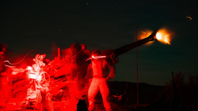 US Marines fire the M777 artillery gun during a training exercise. (image credit: US DoW) US Army eyes mobile K9 howitzer to replace M777; India too shifts towards wheeled artillery