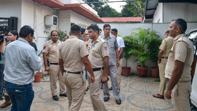 The attack is believed to be linked to Yadav’s recent skit outside Parliament over the alleged donation theft at the Ayodhya Ram temple. MP Pappu Yadav attacked at home during presser
