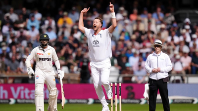 England's Ollie Robinson celebrates bowling out Pakistan's Azan Awais on day one of the first Test match between England and Pakistan in Leeds, England, Wednesday, Aug. 19, 2026 Not James Anderson or Stuart Broad: Ollie Robinson pulls off a first in England Test history