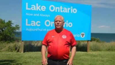 Ontario premier Doug Ford Trump wants 'Lake America'. Canada puts up a 24-foot sign saying otherwise