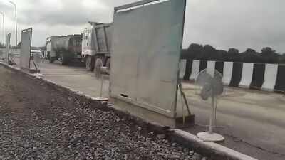 Fan-tastic fix: Lucknow-Kanpur Expressway repairs get breath of fresh air, removed after video go viral