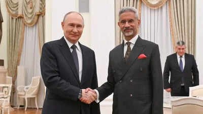 Ahead of Putin’s India visit, Jaishankar delivers PM Modi’s message as Russia assures continued fertiliser supplies Russian President Putin says will continue fertiliser supplies to India