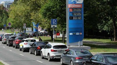 File photo: Moscow pumps face queues amid fuel shortages (Picture credit: Reuters) Russia turns to Asia for refined fuel, set to receive nearly 270,000 tonnes in August