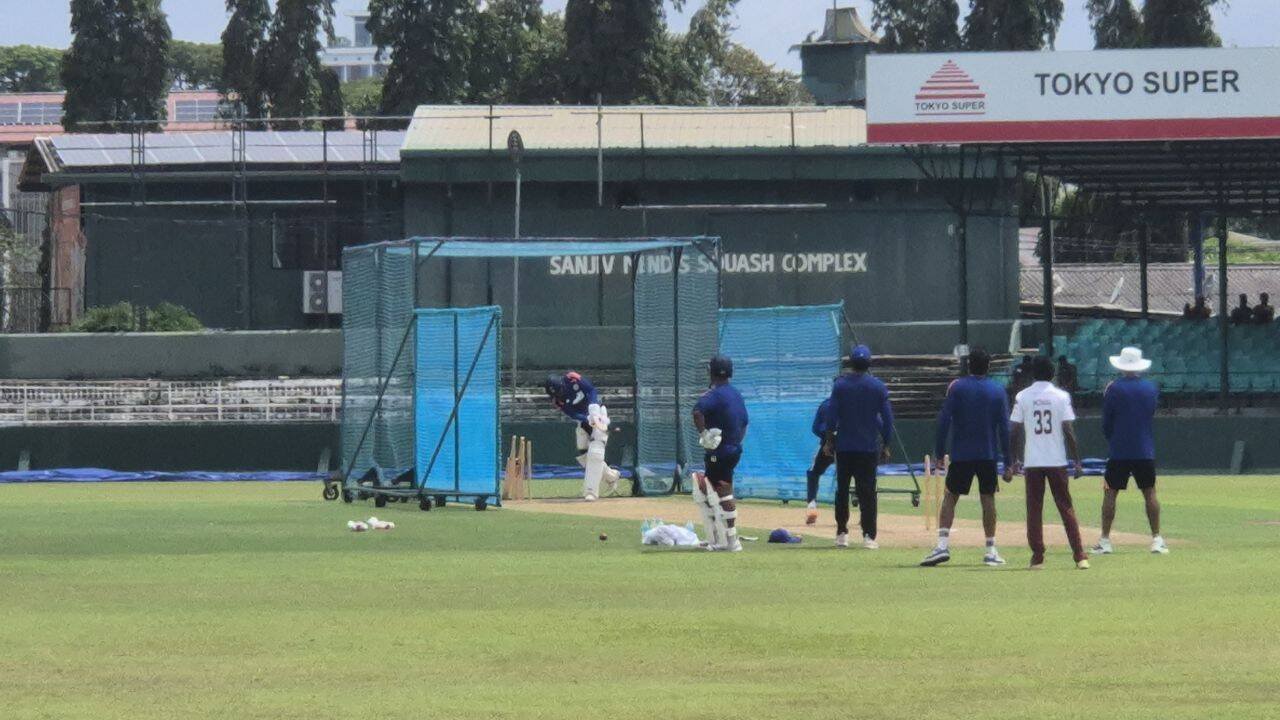 Shubman Gill batting