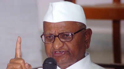 Social activist Anna Hazare admitted to hospital in Mumbai