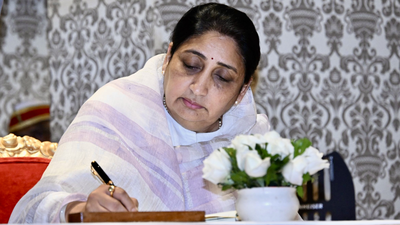 Sunetra Pawar (File photo) ‘Will give fitting reply at appropriate time’: Sunetra Pawar on Congress’ ‘gungi gudiya’ jibe