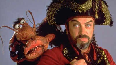Tim Curry passes away at 80: Former co-stars Carol Burnett, Michael McKean, Luke Evans and other Hollywood celebs pay touching tribute