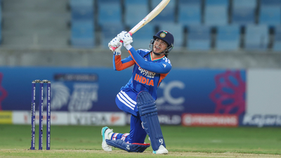 Smriti Mandhana creates history, surpasses Meg Lanning to become leading century-maker in women's cricket