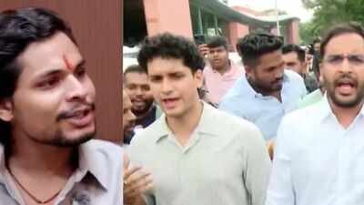 CJP spokesperson Saurav Das, co-convenor Ashutosh Ranka and others proceed to Parliament Street Police Station. CJP marches in Delhi, demands arrest of 'influencer' for Swatantra Bhardwaj 'cracking skull' of protester