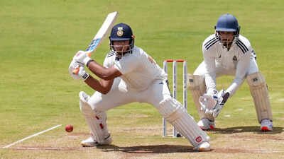 ‘200, 300 mar de’: Vaibhav Sooryavanshi’s coach makes huge demand ahead of Duleep Trophy final