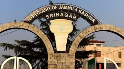 The committee said CID’s denial of security clearance was not based on any adverse material concerning his conduct, integrity, character or antecedents but stemmed exclusively from 'the alleged antecedents of his brother and the perceived possibility of a security risk arising therefrom' Can’t deny employee security clearance based on kin’s antecedents: J&K high court