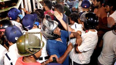 25 students were taken to Desun Hospital, where two were admitted and the rest discharged after first aid. 'Called Pakistani, Bangladeshi': 30 SRFTI students, 2 professors hurt in clash with outsiders