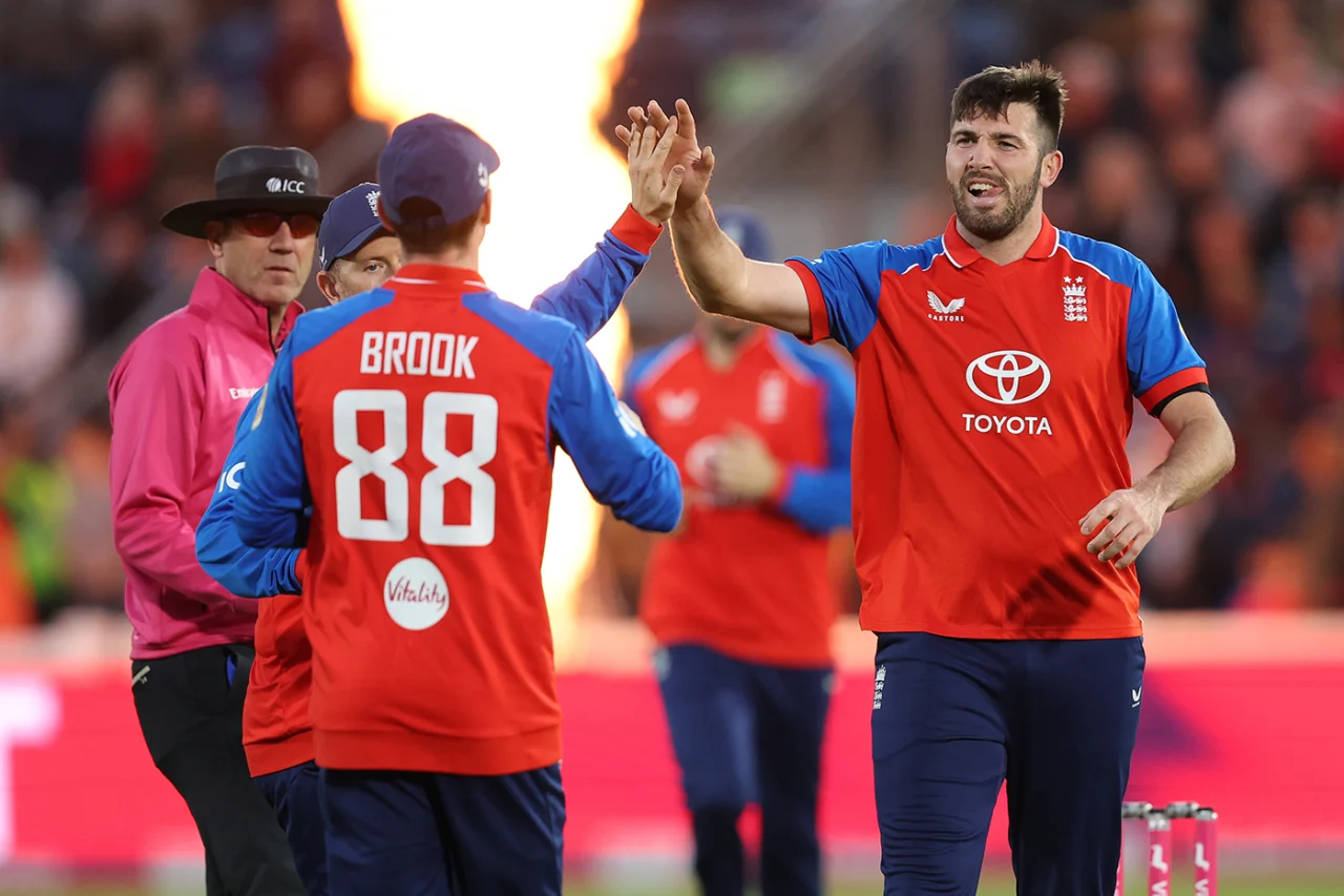England Beat Sri Lanka by 6 Wickets to Take 2-0 T20I Series Lead