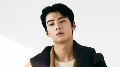 Cha Eun Woo allegedly targeted by hidden recording devices, woman caught returning to Seoul café. Cha Eun Woo allegedly targeted by hidden recording devices, woman caught returning to Seoul café.