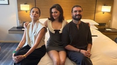 Aneet Padda with Nitya Mehra and Karan D Kapadia at the trailer launch of Hunkkaar. (Twitter) Aneet Padda with Nitya Mehra and Karan D Kapadia at the trailer launch of Hunkkaar. (Twitter)