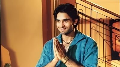 Touted as next big Bollywood star, Nakul Kapoor vanished after Tum Se Achcha Kaun Hai; now he is a yoga instructor.