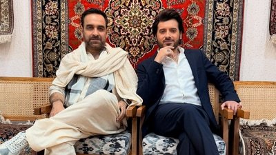 Pankaj Tripathi and Divyenndu celebrate Mirzapur The Movie success.