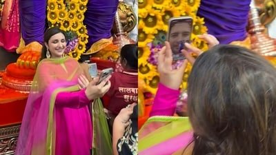 Parineeti Chopra video calls husband Raghav Chadha during Ganpati darshan. Parineeti Chopra video calls husband Raghav Chadha during Ganpati darshan.