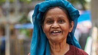 Savithri Sreedharan mostly worked in theatre and was a character actor.