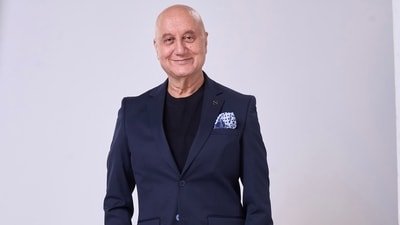 Anupam Kher shared pictures of his new look. Anupam Kher shared pictures of his new look.