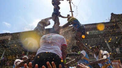 A seven-year-old boy tragically died during a local Dahi Handi celebration in Malad West (Representative image) 7-year-old dies after brick column collapses during Dahi Handi celebartion in Mumbai