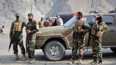 28 'fighters', mostly ex-Afghan security personnel, killed after Pak crossing: Kabul 28 'fighters', mostly former Afghan security personnel, killed after crossing from Pakistan: Kabul