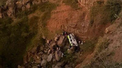 Image source: X.com Schoolchildren among 25 killed as bus falls 30 metres into ravine in Africa