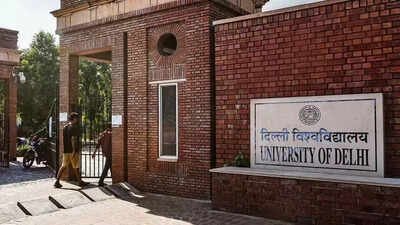 Delhi HC seeks report from DU, police over DUSU violence ‘Enough is enough’: Delhi HC raps DU, police over violence ahead of DUSU polls