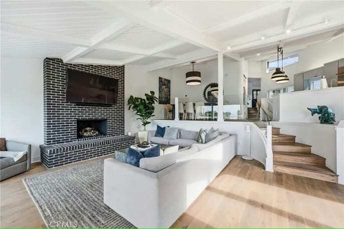 Diane Keaton’s final Laguna Beach renovation project still features her signature design touches and lighting.