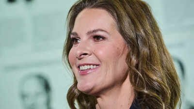 Hockey Hall of Fame inductee Jennifer Botterill gives remarks in Toronto on Saturday, Nov. 8, 2025. (Sammy Kogan/The Canadian Press via AP) Where is Jennifer Botterill going after Sportsnet? Her surprising new NHL broadcasting role has now been revealed